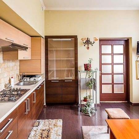 31 Svobody Avenue Apartment Lwów Zewnętrze zdjęcie