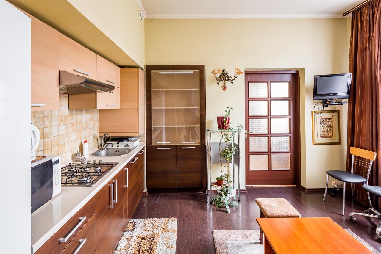 31 Svobody Avenue Apartment Lwów Zewnętrze zdjęcie