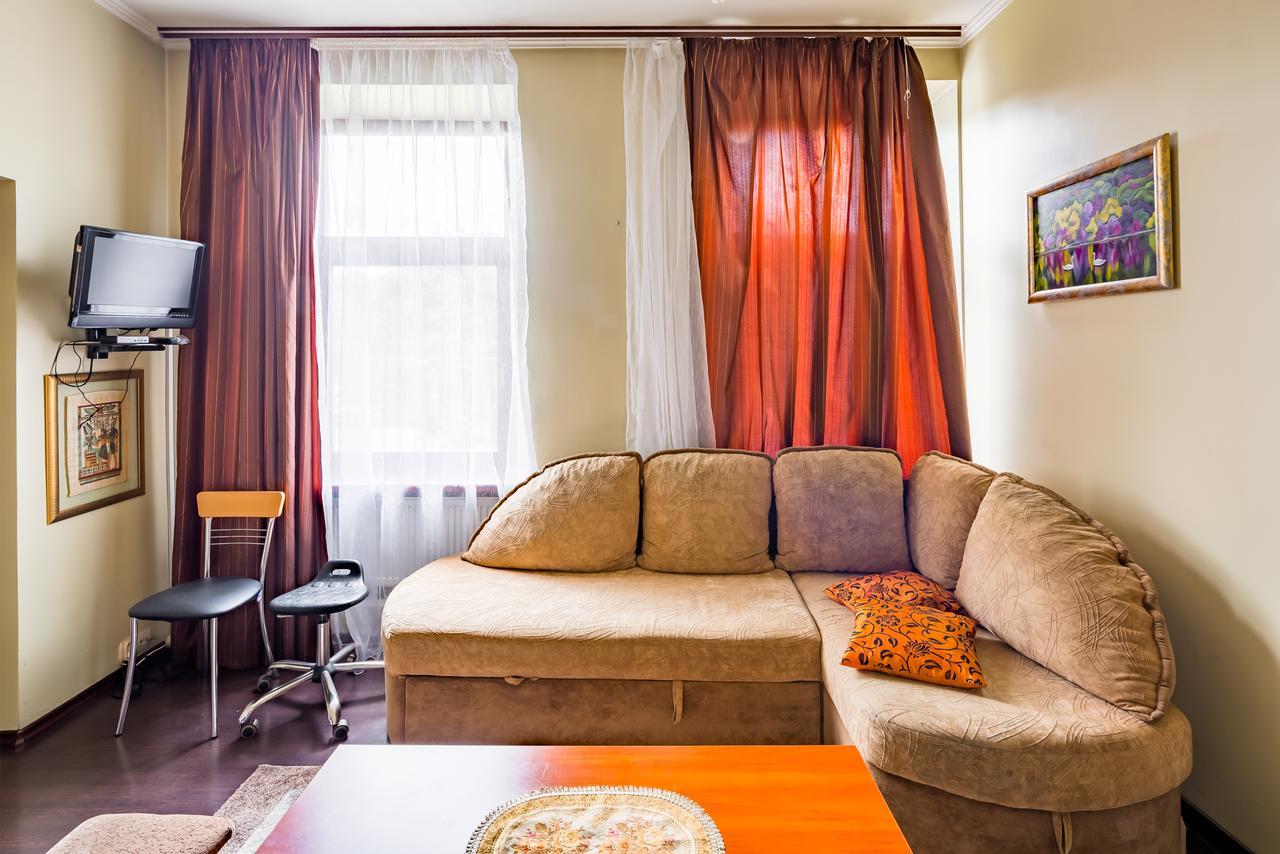 31 Svobody Avenue Apartment Lwów Zewnętrze zdjęcie