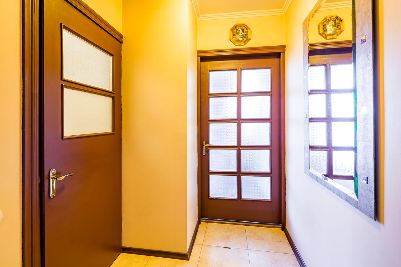 31 Svobody Avenue Apartment Lwów Zewnętrze zdjęcie